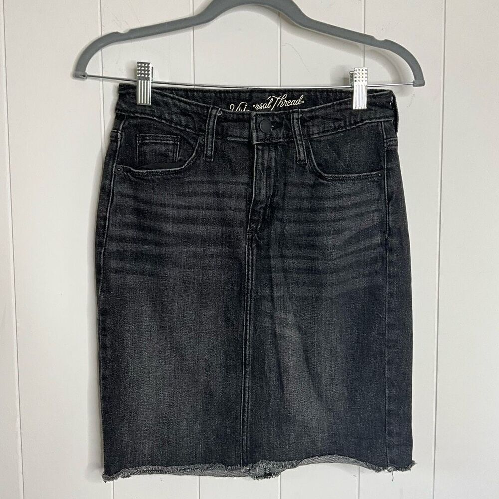 Universal Thread Womens Size Small Straight Denim Jean Skirt Black Zip Pockets